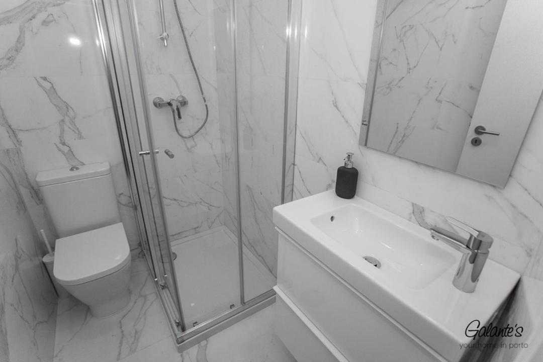 Downtown 3 Bedroom With Balcony - Quiet Street - Family Friendly - Groups Porto Exteriér fotografie