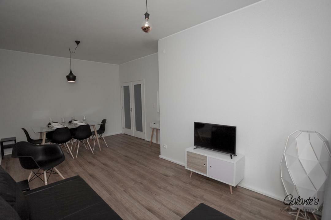 Downtown 3 Bedroom With Balcony - Quiet Street - Family Friendly - Groups Porto Exteriér fotografie