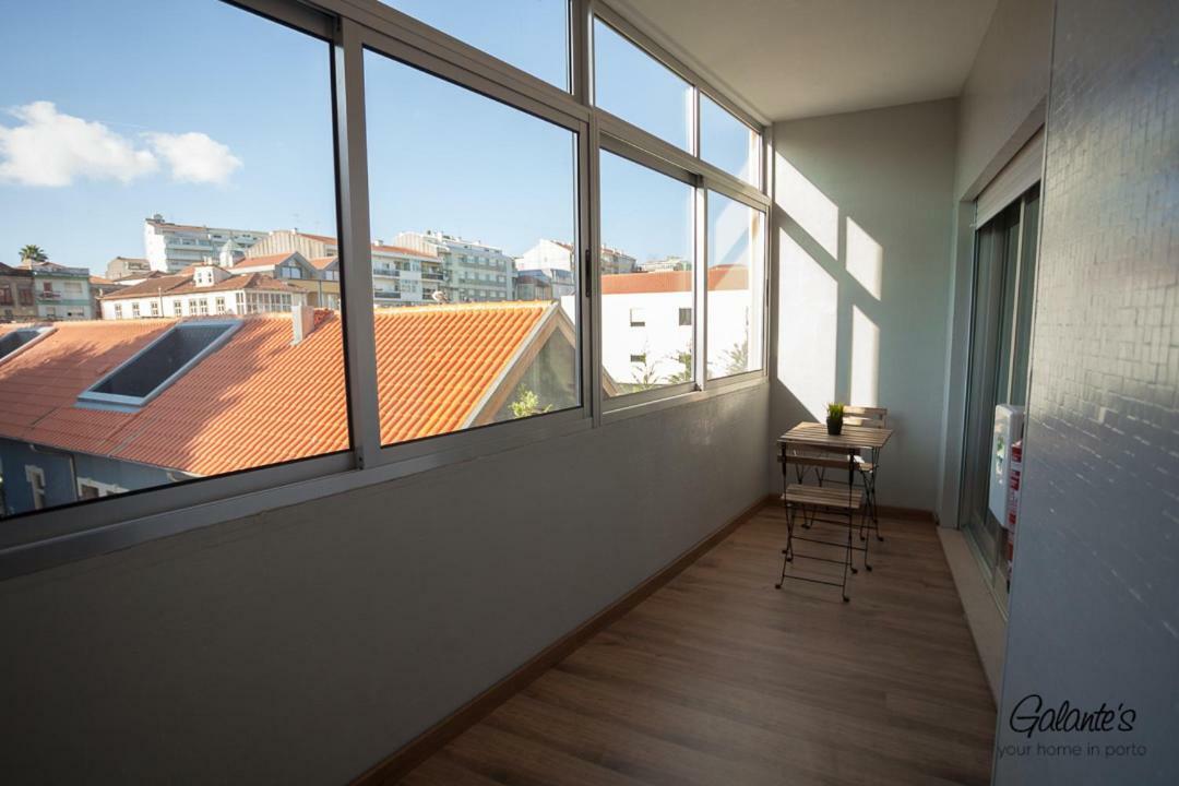Downtown 3 Bedroom With Balcony - Quiet Street - Family Friendly - Groups Porto Exteriér fotografie